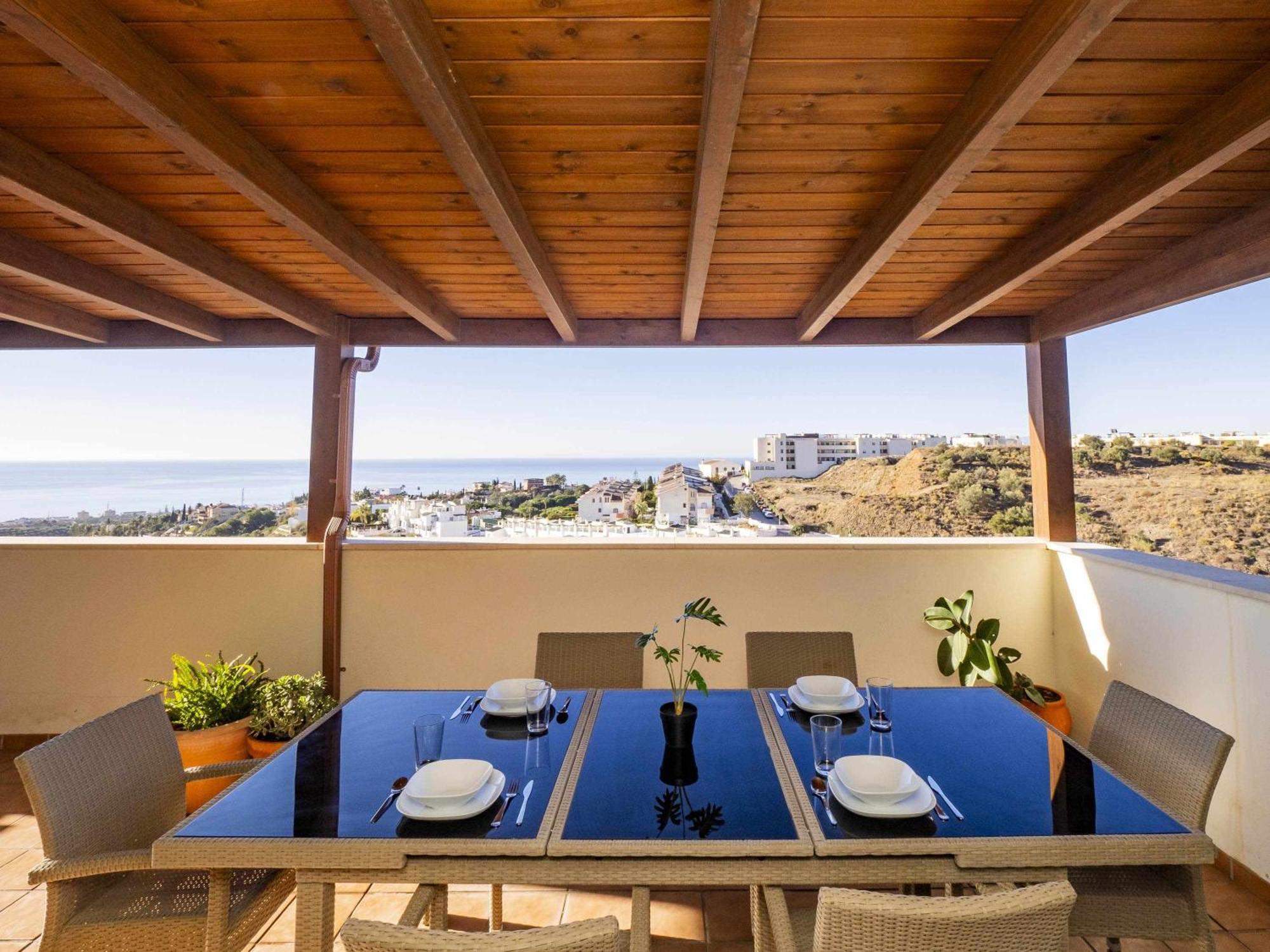 Atico Con Vistas Al Mar Piscina Y Parking Apartment Malaga Ngoại thất bức ảnh